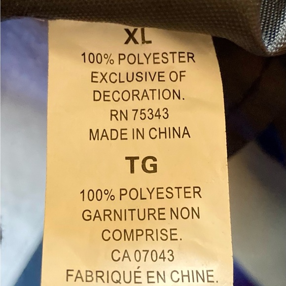 XL Dog Rain Jacket with Reflective Back - Picture 6 of 9